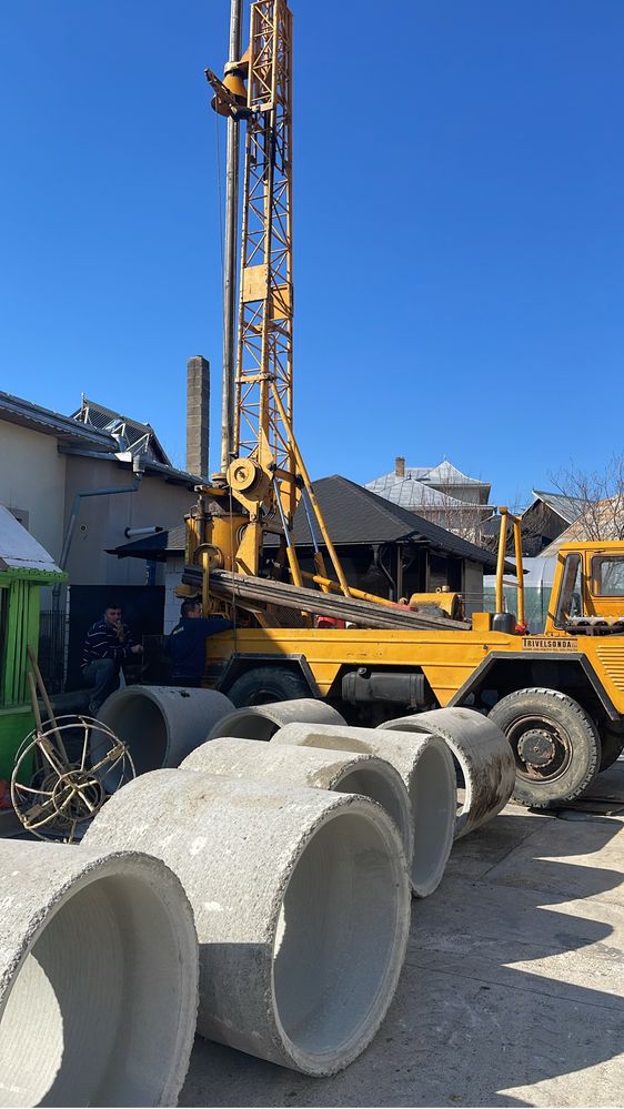 EXECUT Fântâni și piloni