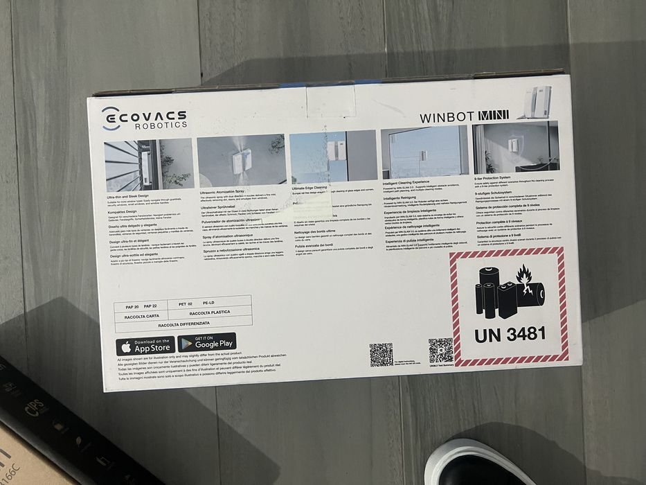 Aspirstor de curatat geamuri Ecovacs Winbot W2 EU