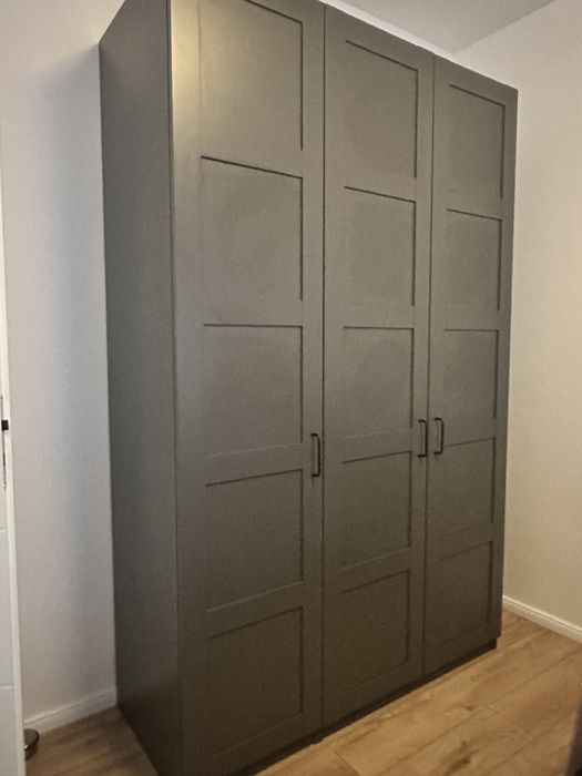 Vand urgent!! Dulap Ikea gri inchis