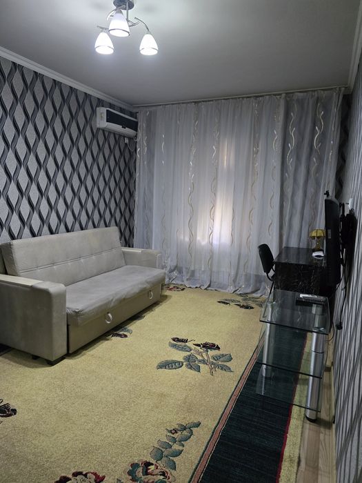 Срочна сдается в аренду квартира на массиве КараСу 1