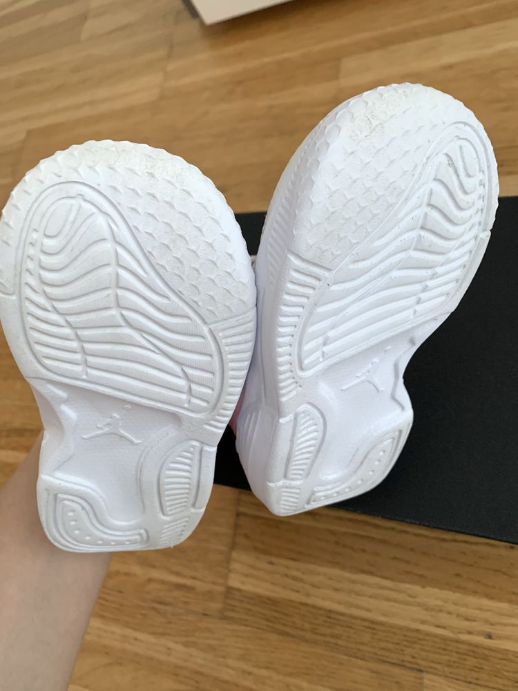 Маратонки Nike Jordan Aura 5, номер 23,5