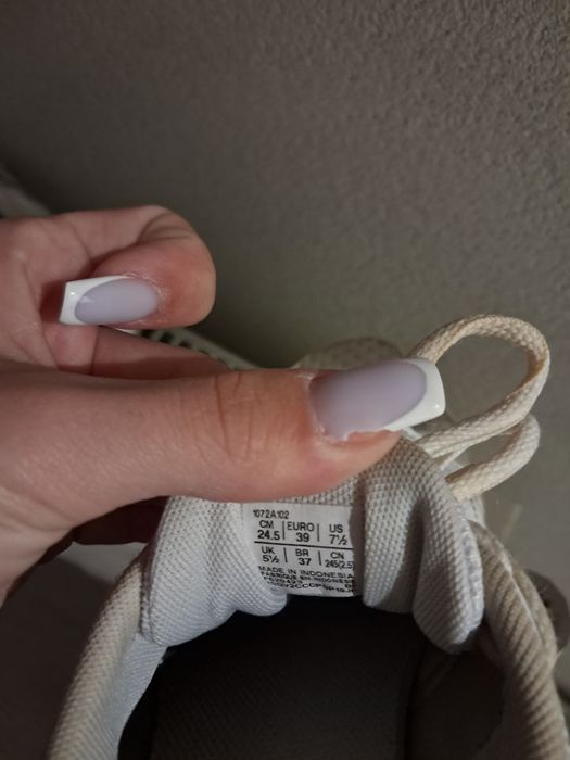 ASICS дамски обувки