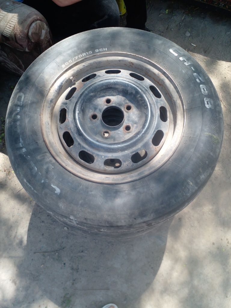 Диски с покрышкой