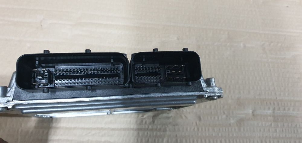 Calculator motor/ ecu 1.6 ALZ audi a4 b6 b7 passat b5.5 8E0 906 018 AF