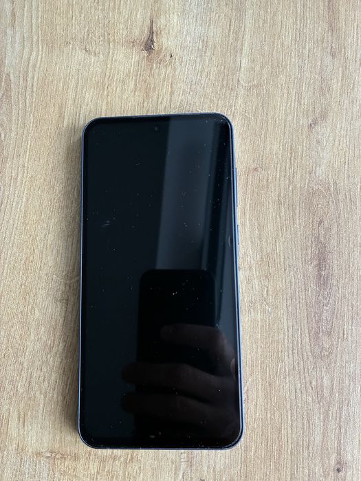 Samsung A55 folosit putin, in garantie