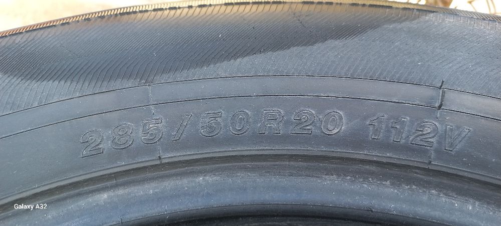 Шины б/у 285/50/20R YKOHAMA