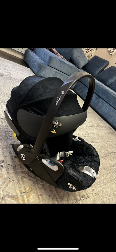 Продам автокресло CYBEX Cloud T i-Size