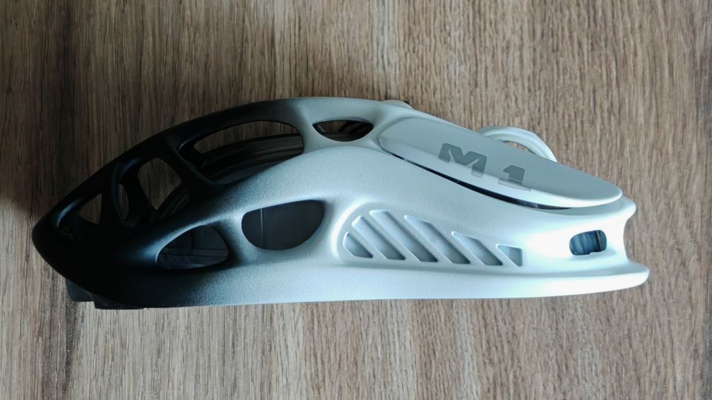 Mouse Gaming Wireless GravaStar Mercury M1 nouMagnesium Alloy