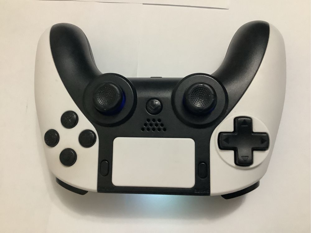 Controler Ready2Gaming PS4 Pro Pad X – alb/negru