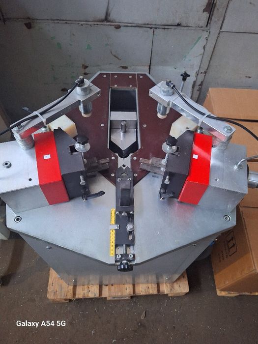 Ъглонабивна машина