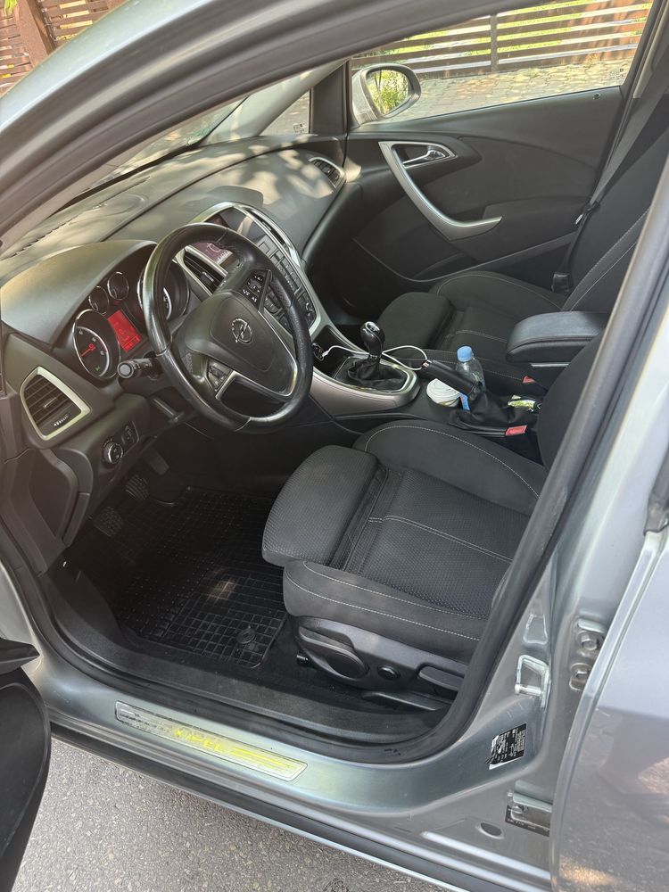 Opel astra j 2010 1.7 diesel