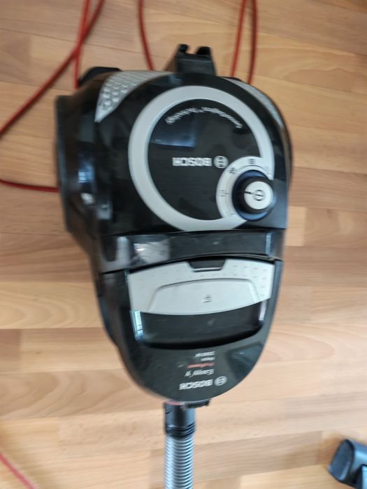 Продам пылесос Bosch