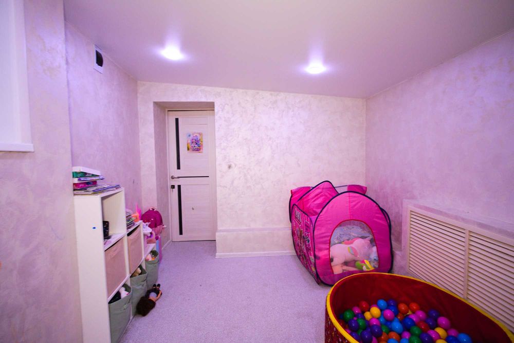 Срочно продам дом 3-комн мебелирован центр