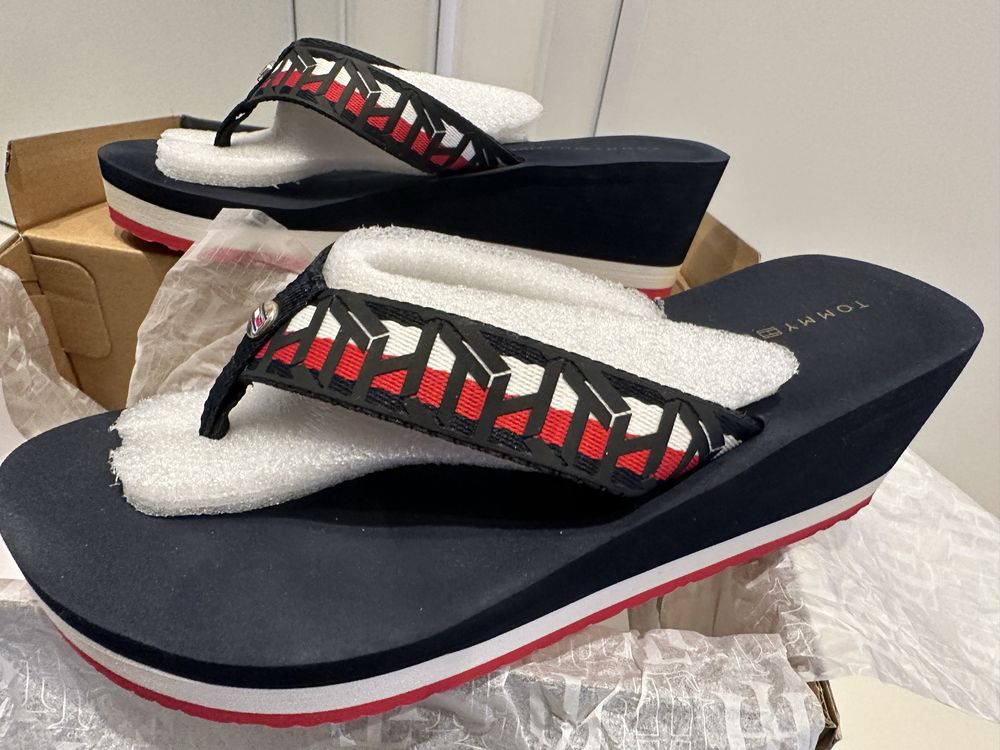 Tommy Hilfiger джапанки