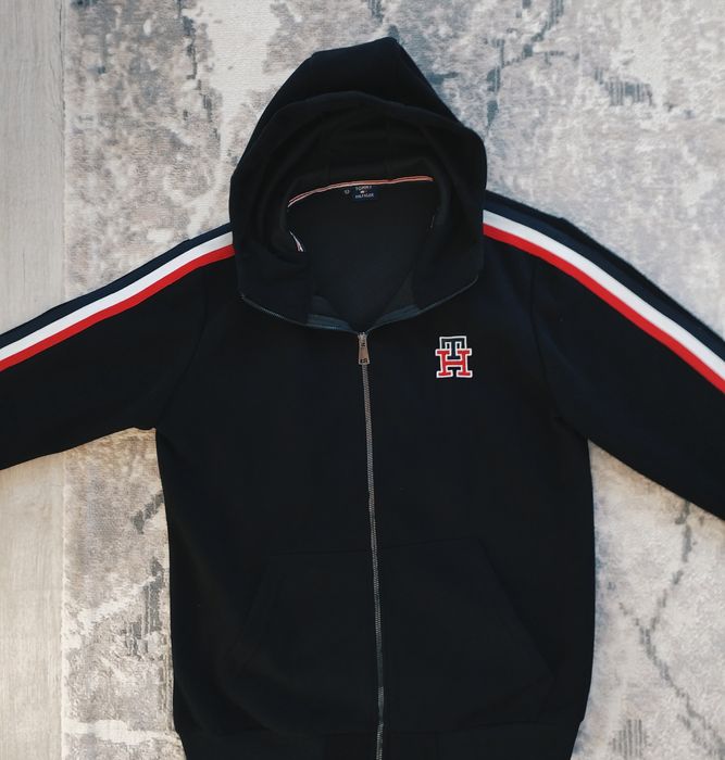 Худи Tommy Hilfiger