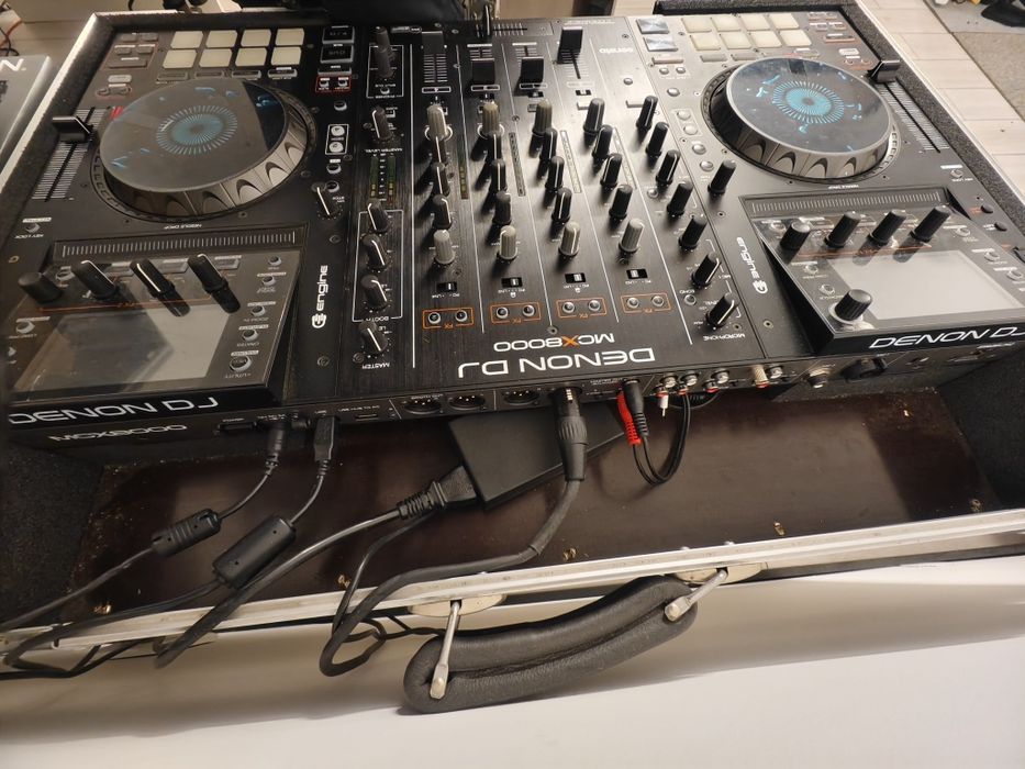 Consolă DJ Denon MCX8000 – Ca Nou, Standalone, 4 Canale