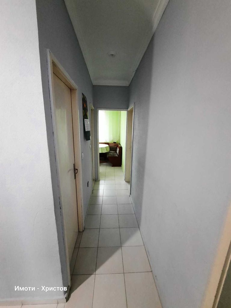 Продава се Тристаен апартамент в Шумен, Добруджански - 78 кв.м за 1242 €/кв.м - Снимка #7