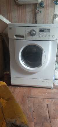 СРОЧНО продаю стиральную машину!