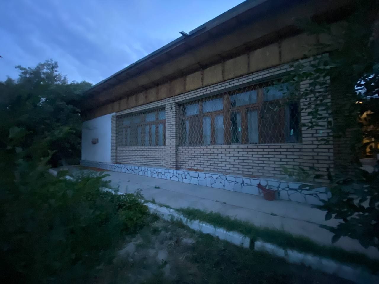 Kotej sotiladi Sement zavod Kotejlari