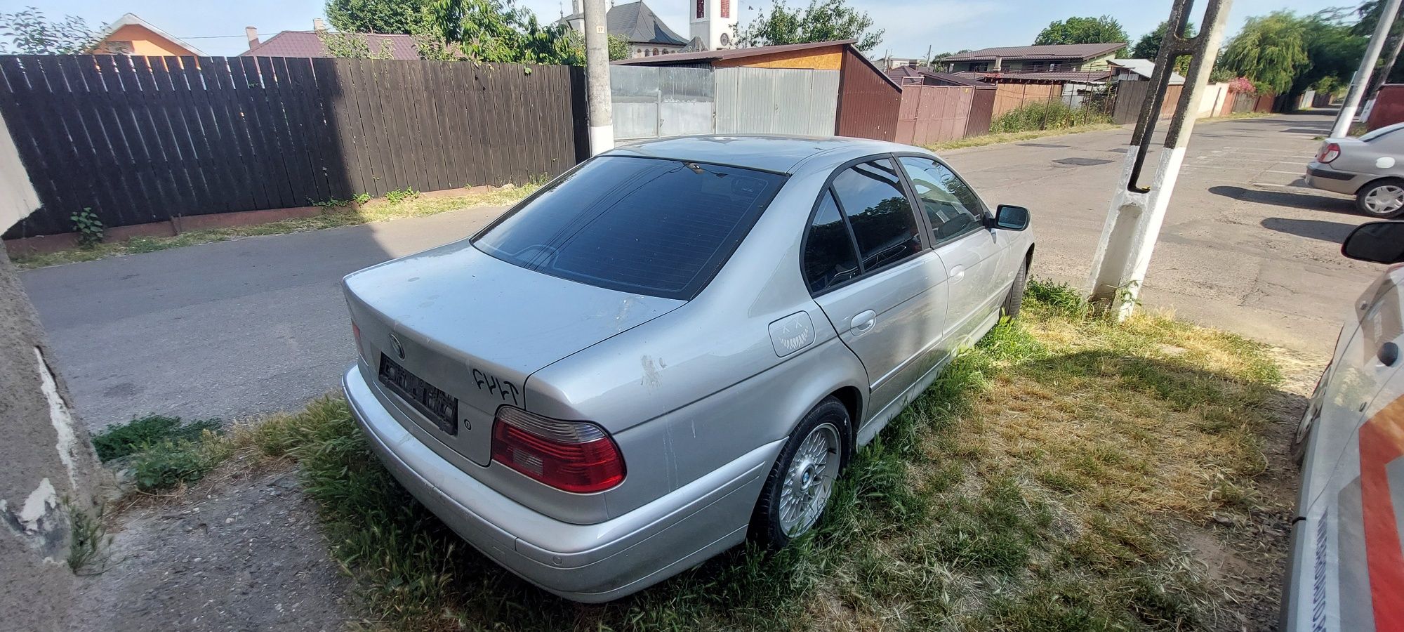 Vând bmw e39 520d