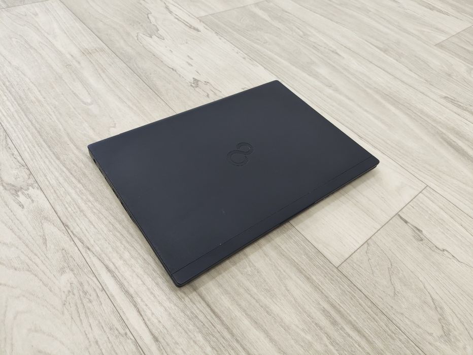 Ультрабук Fujitsu I5 8250