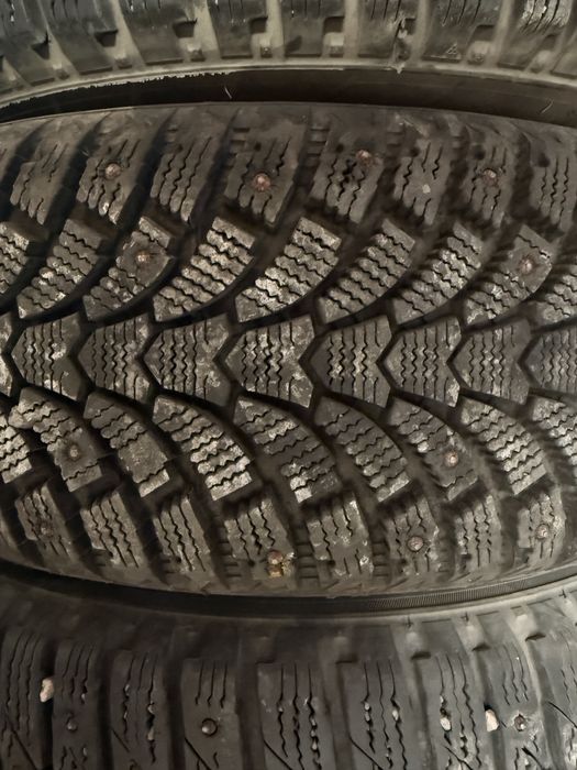 Продам Шины 215/60/16 в отличном состоянии срочно