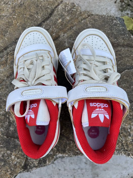 Vând Adidas Originals