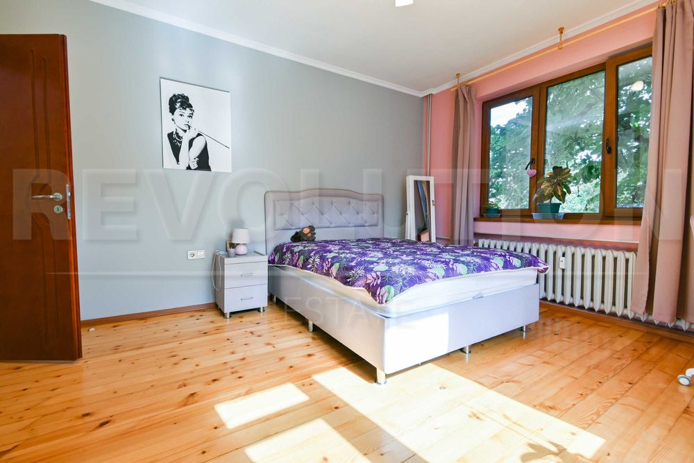 Продава се Тристаен апартамент в София, Изток - 149 кв.м за 1643 €/кв.м - Снимка #10