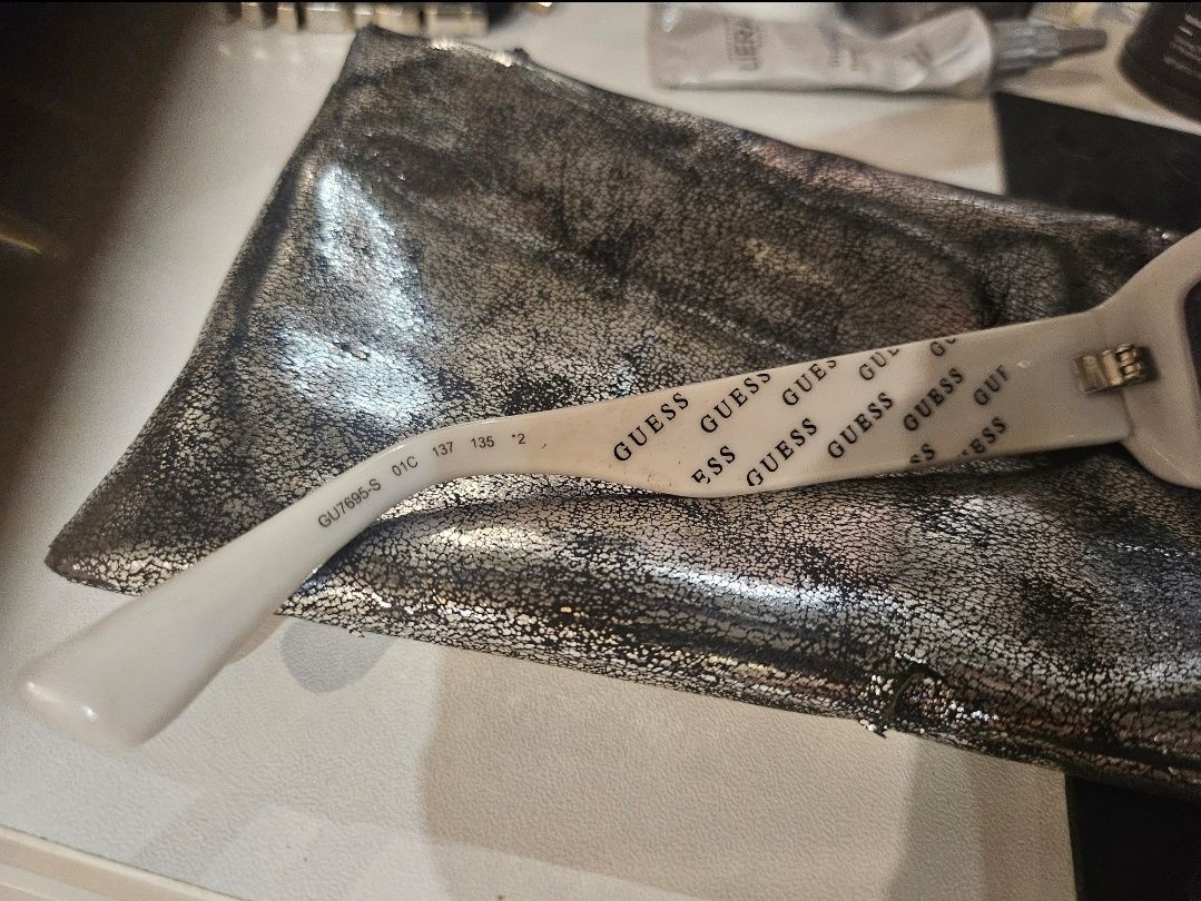 Guess оригинални слънчеви очила
