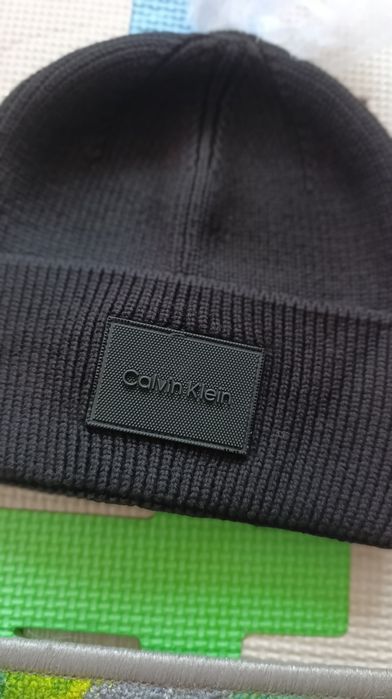 Calvin Klein нова шапка плетиво