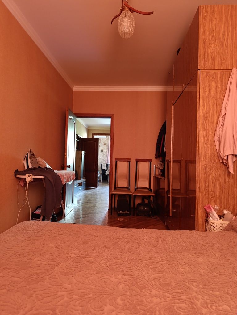Продается чистая квартира на чиланзаре 2в3 3/4