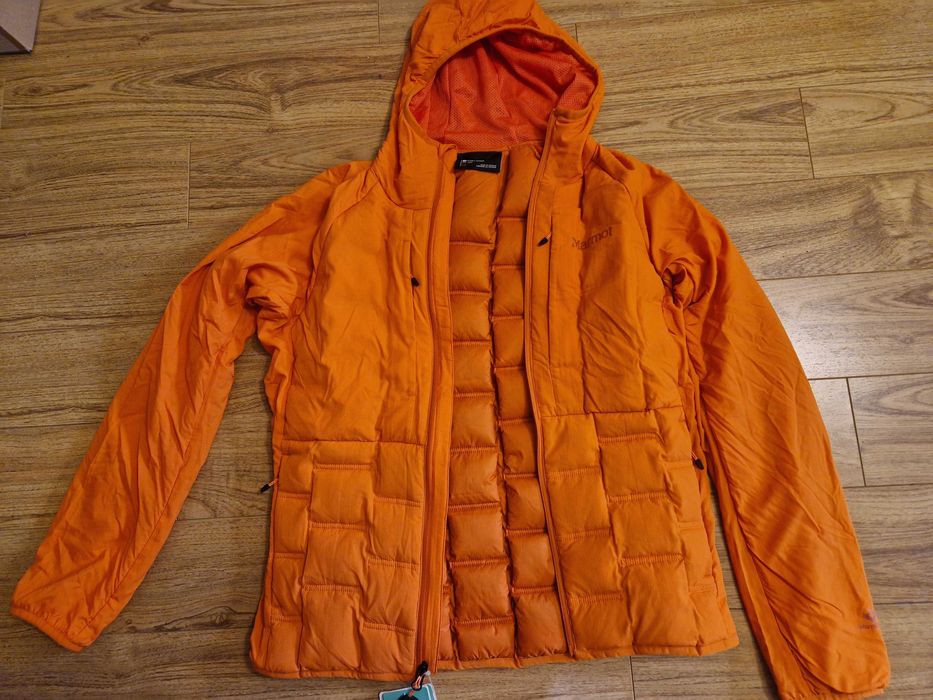 Geaca puf Marmot, masura S, salewa, mammut,arcteryx, columbia,haglofs