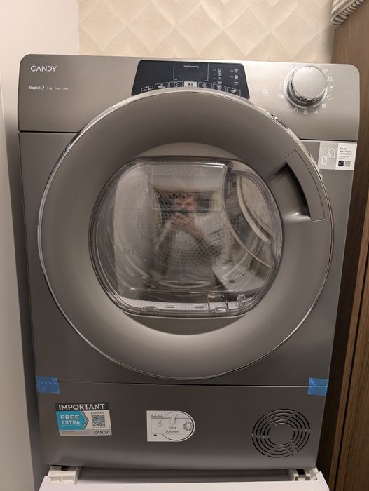 Vand uscator rufe Candy nou
