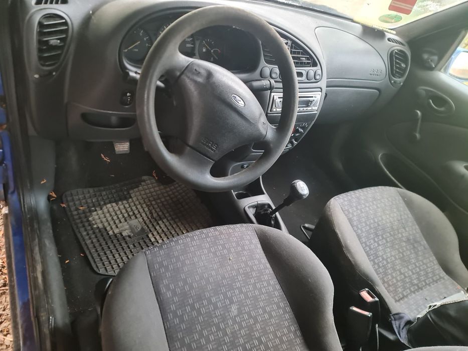 Ford fiesta 2003