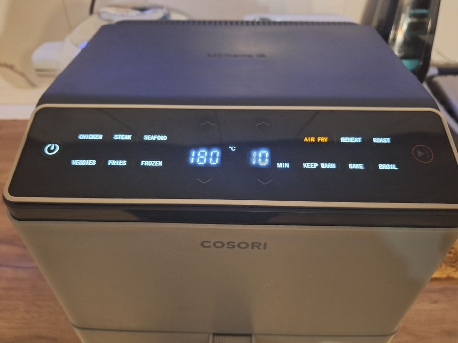 Friteuza cu aer cald COSORI