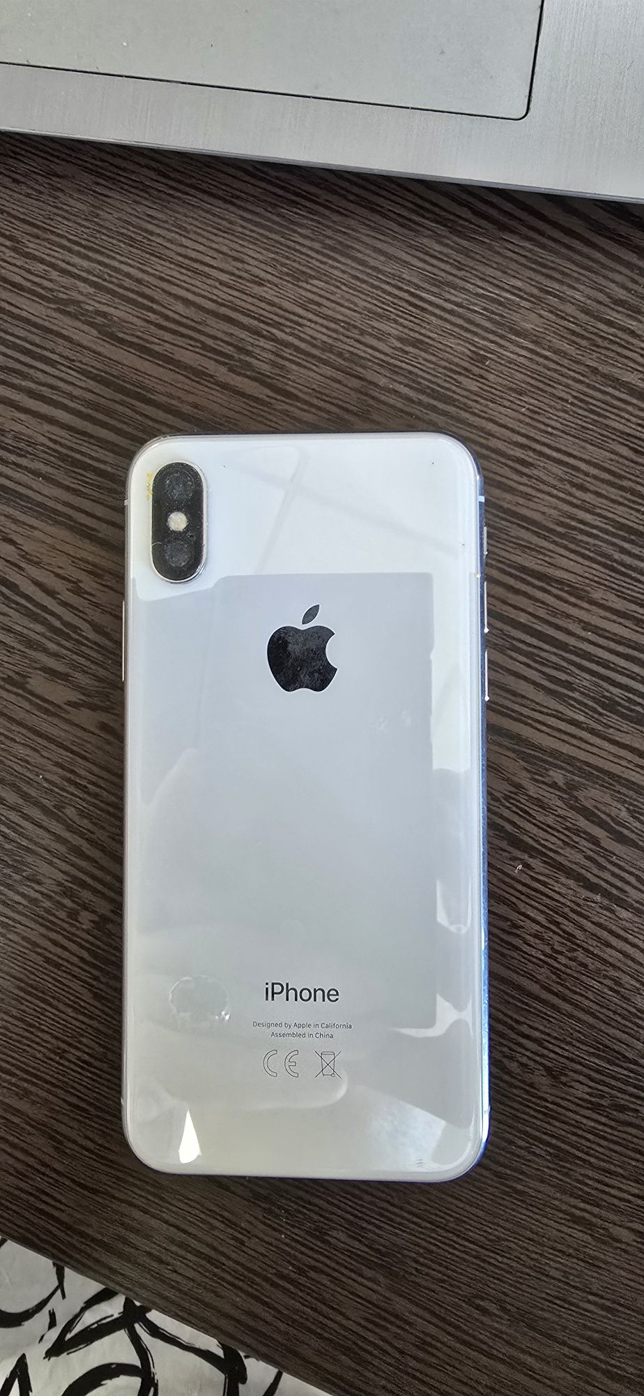 Iphone X 64 гб (в отличном состоянии) + airpods 2 (нужен ремонт)