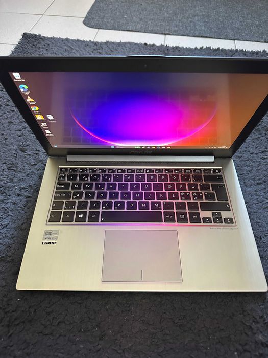 laptop asus ux3la, quadcore i7, ram 4 gb ddr3 , ssd 120 , metalic