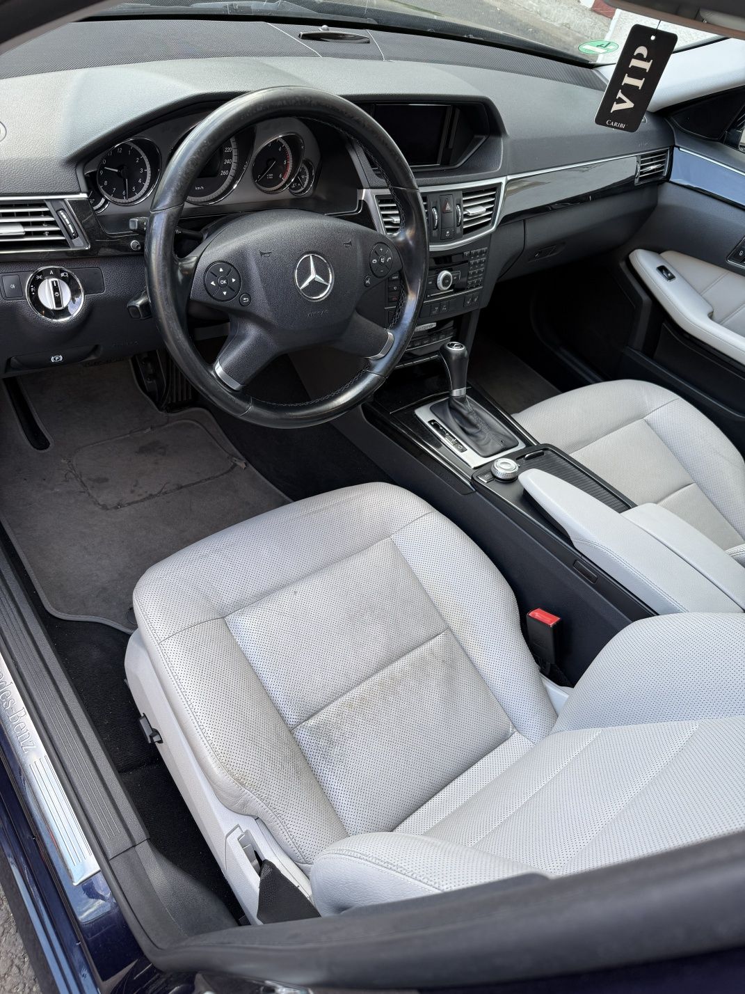 Mercedes Benz E220 CDI