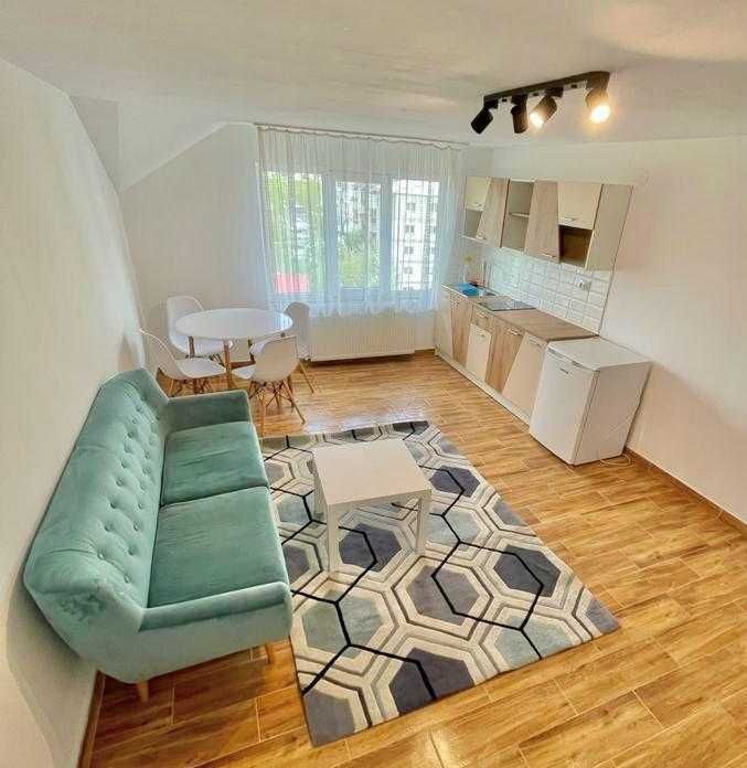 Apartament spatios -3 cam, 68mp, pe două nivele (Vatra Dornei-Unirii)