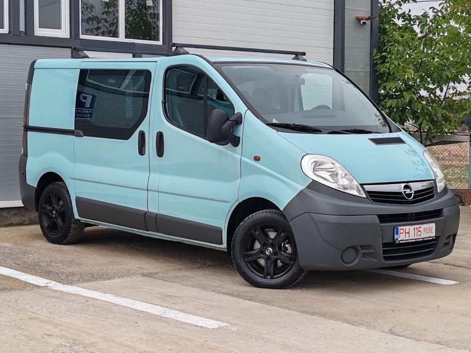 Opel Vivaro 2.0 dci, 114cp, AC, pilot automat