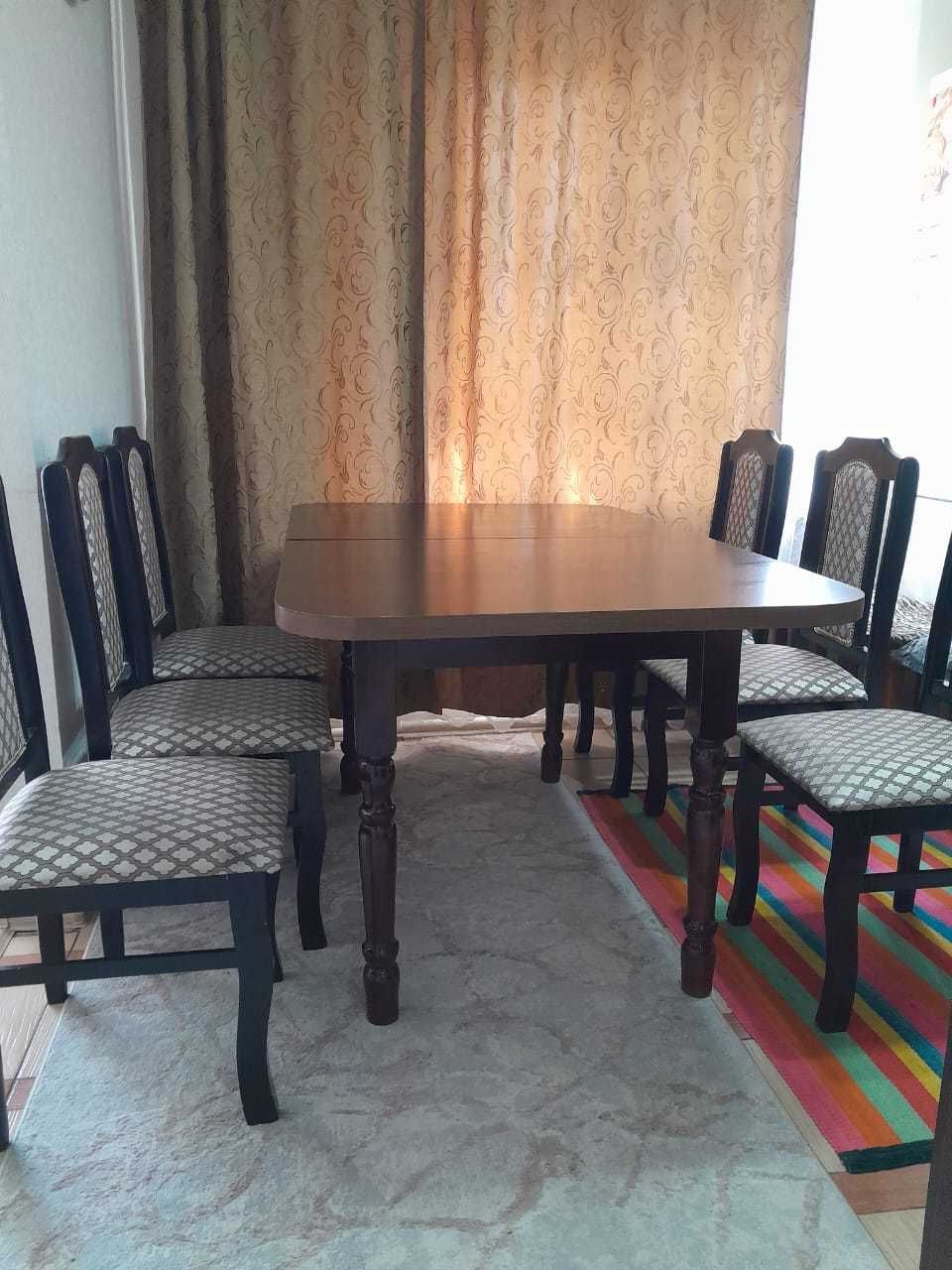 кухонный стол с стульями