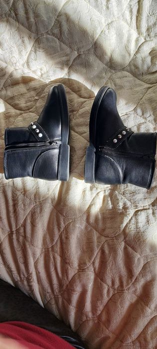 Ботуши за момиче Zara 27 номер