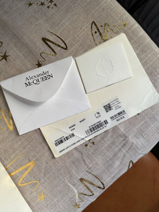 Alexander McQueen 40