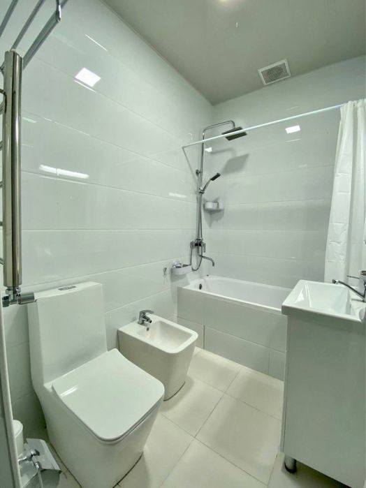 Сдается 2-х комнатная квартира в легендарной «Сталинка», метро Ойбек