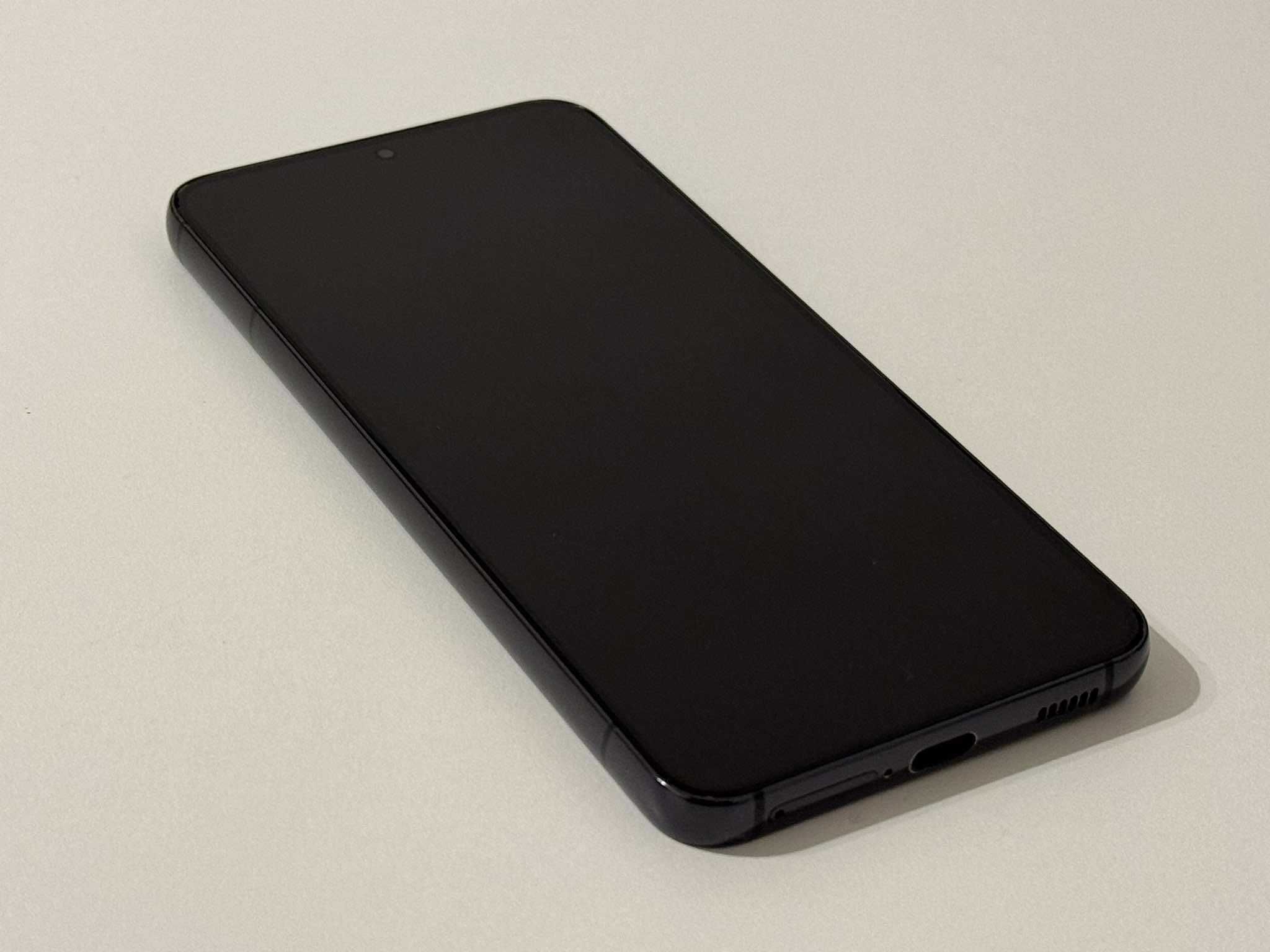 Бартер! Като Нов! Galaxy S22 Phantom Black (Черен)