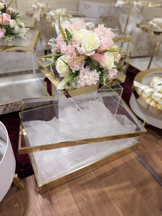 Merry me idish nabori, Oqliq uchun idish nabori Sarpo sandiq