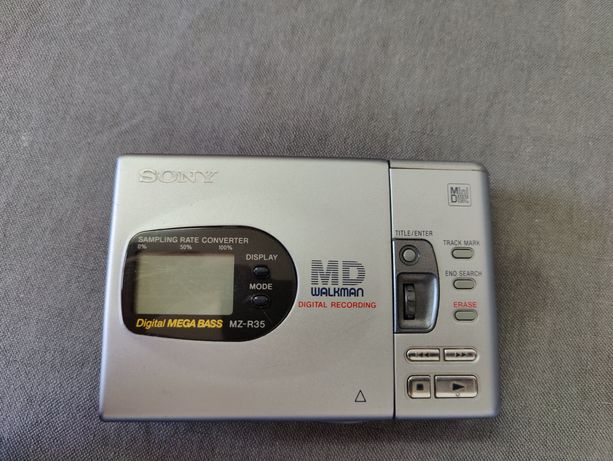 Sony Walkman MZ-R35 de colectie