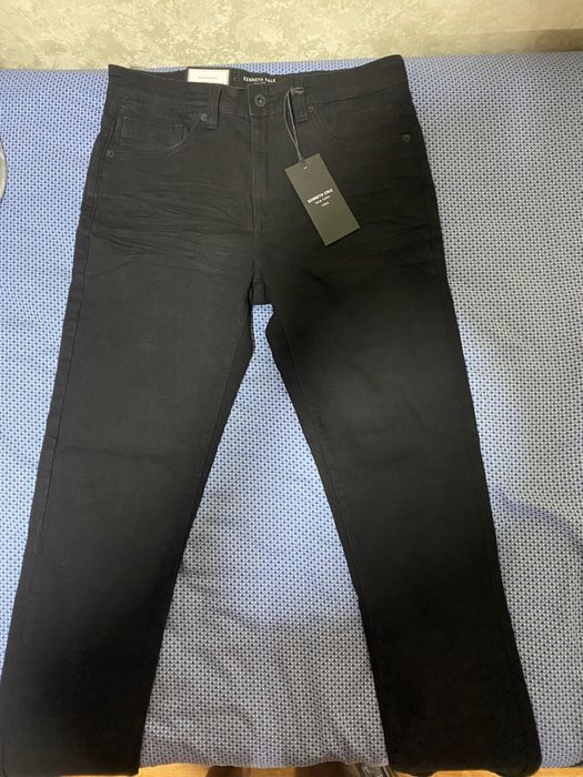 Новые джинсы KENNETH COLE