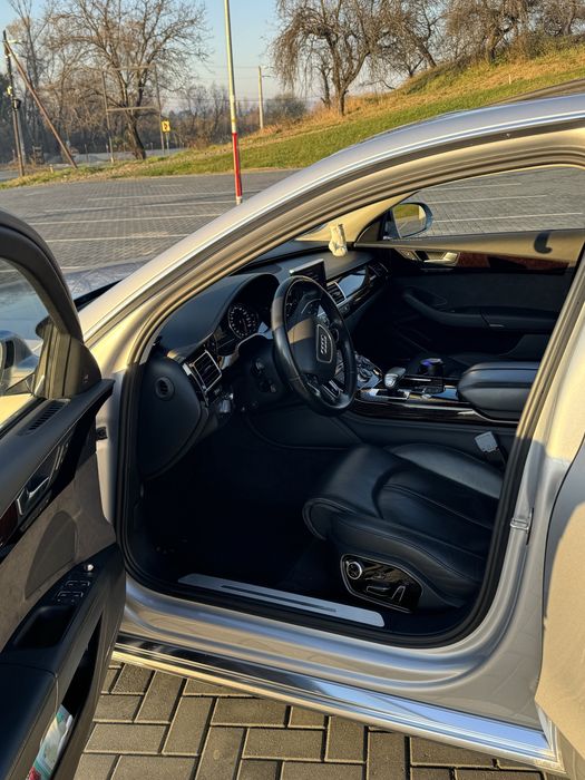 Audi   A8   quattro