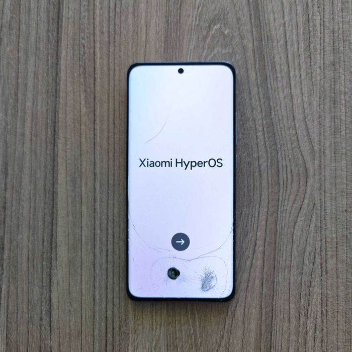 Телефон Xiaomi 12, 256 GB, RAM 8 GB, със счупени стъкла